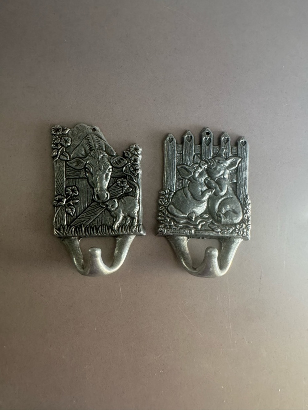 Cow & Pig Decorative Metal Wall Hooks - Set of 2 - Farmhouse Style